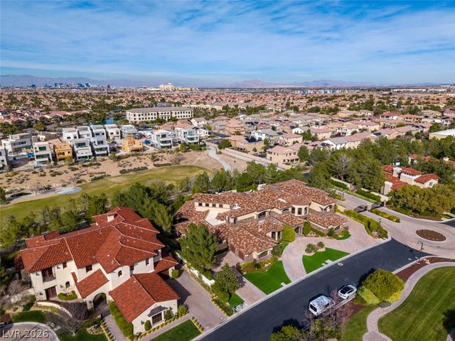 11 Quintessa Circle, Las Vegas, NV 89141