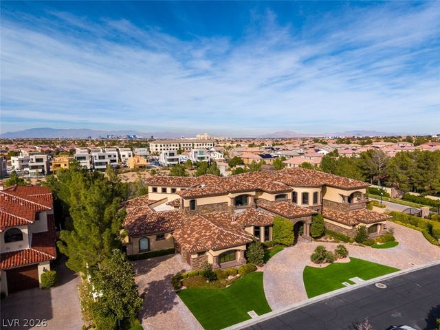 11 Quintessa Circle, Las Vegas, NV 89141