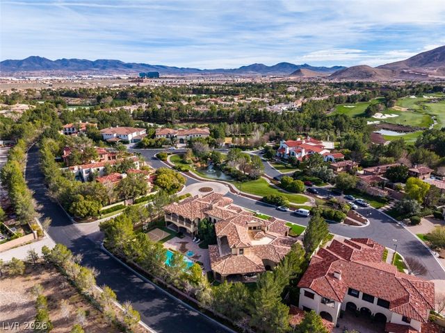 11 Quintessa Circle, Las Vegas, NV 89141