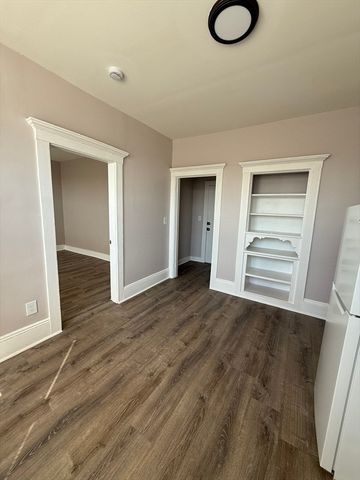 124 Central Ave 31, Lynn, MA 01901