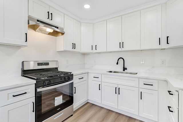 1812 W 5th Street, Madera, CA 93637