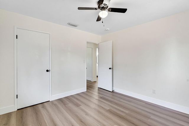 1812 W 5th Street, Madera, CA 93637