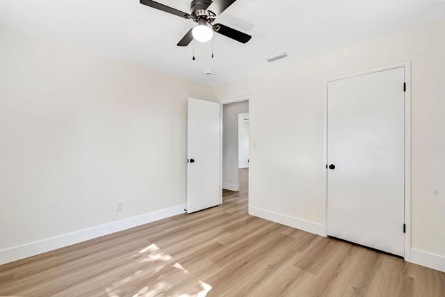 1812 W 5th Street, Madera, CA 93637