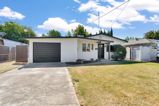 1812 W 5th Street, Madera, CA 93637