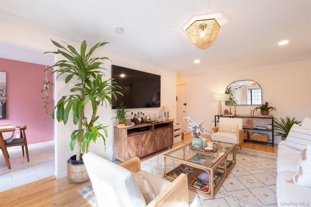 4 Foxwood Drive 5, Pleasantville, NY 10570