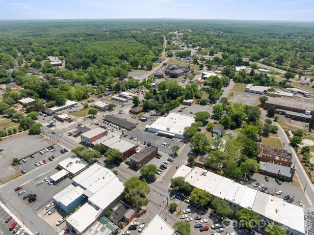 136 S Broadway Street, Forest City, NC 28043