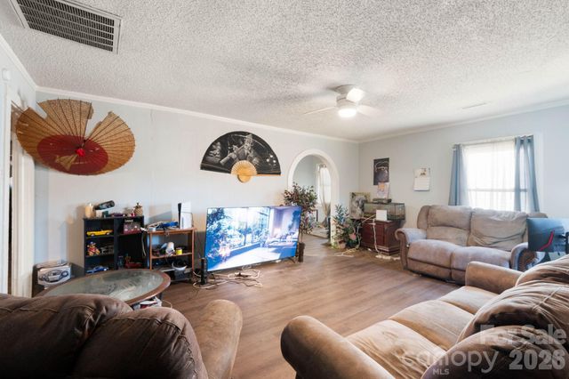 136 S Broadway Street, Forest City, NC 28043