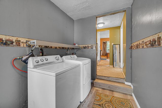 1290 Old Porter Road, Porter, IN 46304
