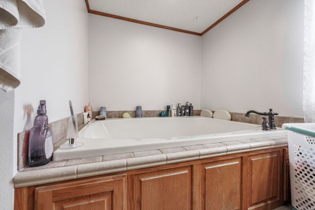 1001 Crystal Hill Road, Hot Springs, AR 71913