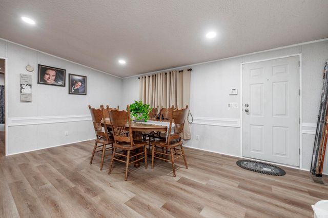 1001 Crystal Hill Road, Hot Springs, AR 71913