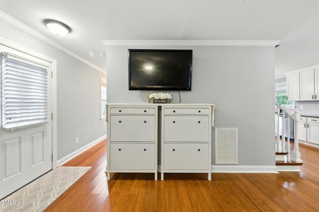 240 Jay Street, Chapel Hill, NC 27516