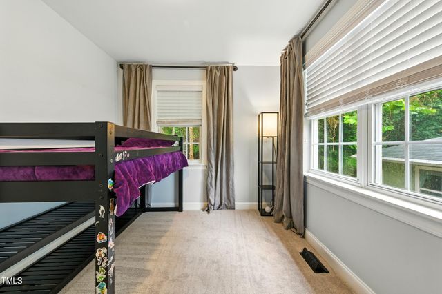 240 Jay Street, Chapel Hill, NC 27516