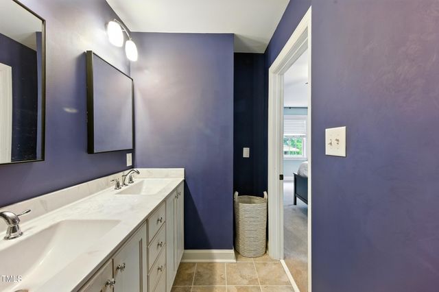 240 Jay Street, Chapel Hill, NC 27516
