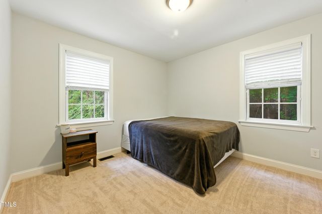 240 Jay Street, Chapel Hill, NC 27516