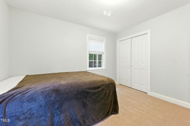 240 Jay Street, Chapel Hill, NC 27516