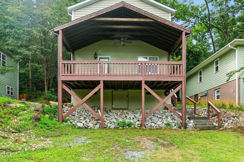 240 Jay Street, Chapel Hill, NC 27516