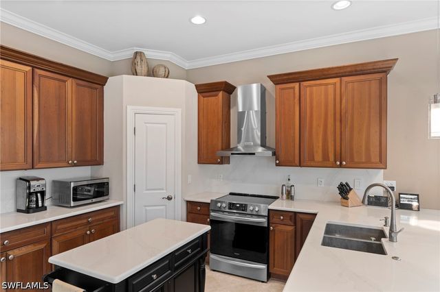 6155 Dogleg DR, Naples, FL 34113