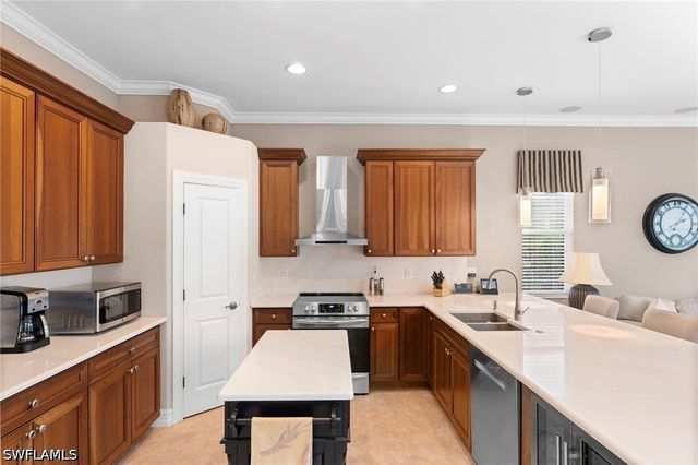 6155 Dogleg DR, Naples, FL 34113