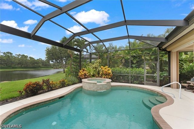 6155 Dogleg DR, Naples, FL 34113