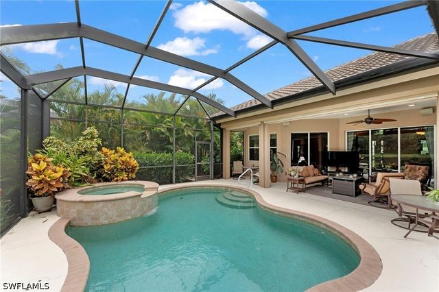 6155 Dogleg DR, Naples, FL 34113