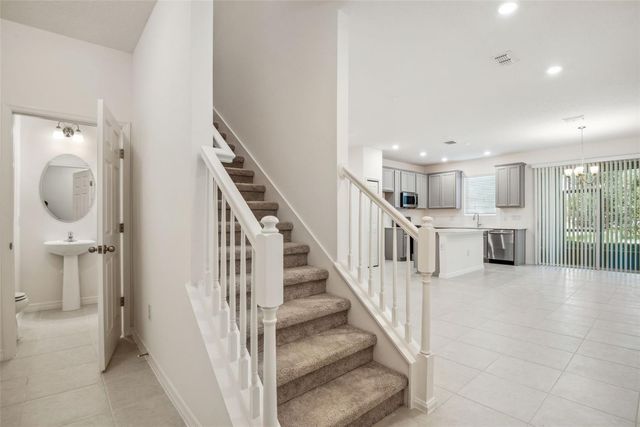 5756 SPOTTED HARRIER WAY, Lithia, FL 33547