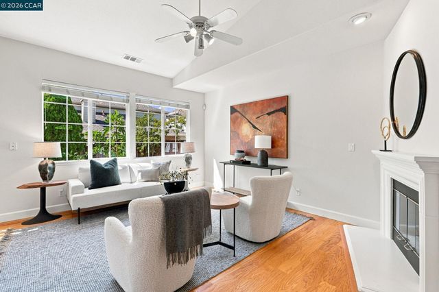 1101 Sunny Cove St, Walnut Creek, CA 94597