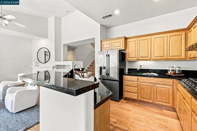 1101 Sunny Cove St, Walnut Creek, CA 94597