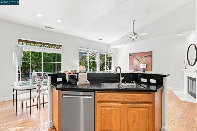 1101 Sunny Cove St, Walnut Creek, CA 94597