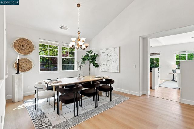 1101 Sunny Cove St, Walnut Creek, CA 94597