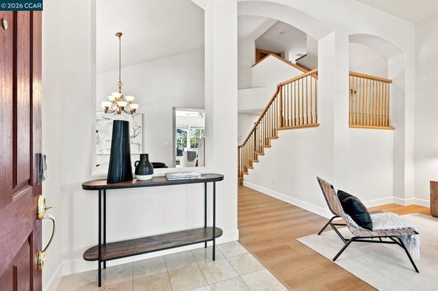 1101 Sunny Cove St, Walnut Creek, CA 94597