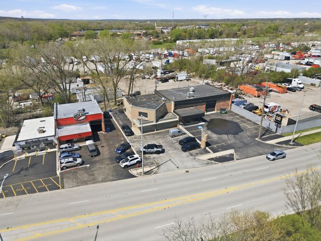 11324 Southwest Highway, Palos Hills, IL 60465