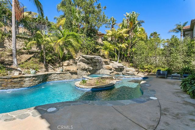 9 Newcastle Lane, Laguna Niguel, CA 92677