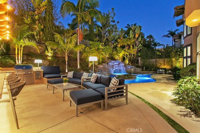 9 Newcastle Lane, Laguna Niguel, CA 92677