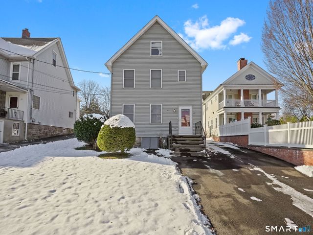 28 Orchard Place 2nd Floor, Greenwich, CT 06830