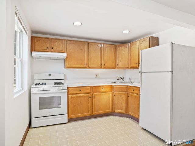 28 Orchard Place 2nd Floor, Greenwich, CT 06830