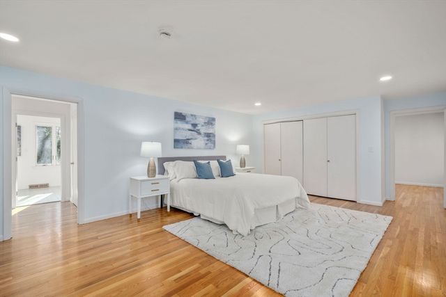 183 Kings Grant Rd, Weston, MA 02493