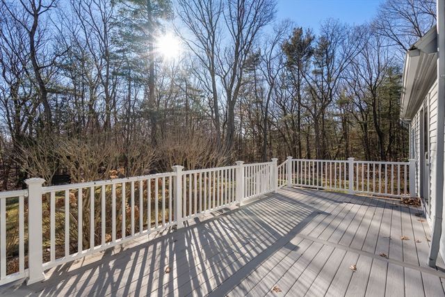 183 Kings Grant Rd, Weston, MA 02493