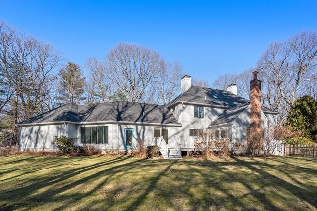183 Kings Grant Rd, Weston, MA 02493