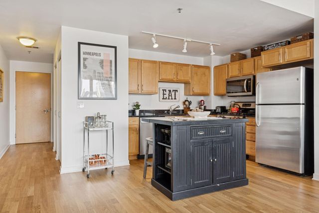 929 Portland Avenue 902, Minneapolis, MN 55404