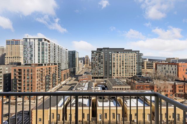 929 Portland Avenue 902, Minneapolis, MN 55404