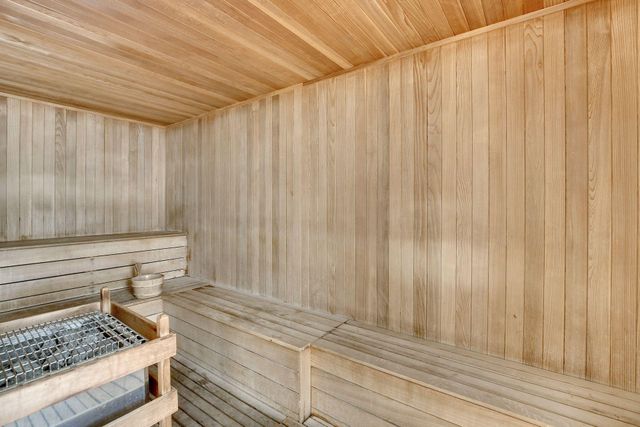 929 Portland Avenue 902, Minneapolis, MN 55404