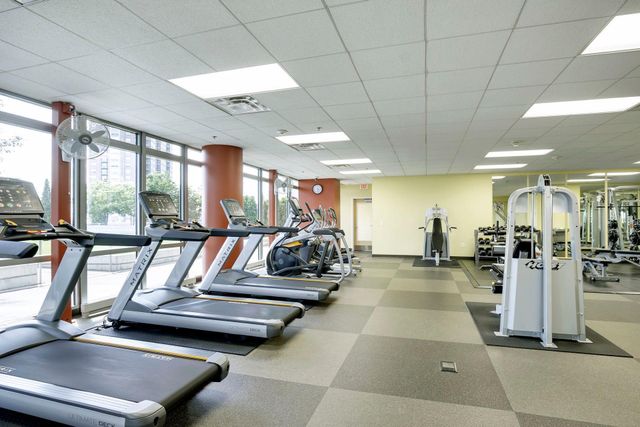 929 Portland Avenue 902, Minneapolis, MN 55404