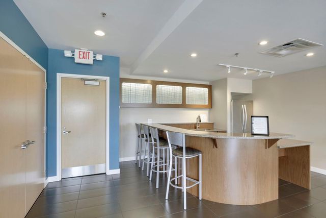 929 Portland Avenue 902, Minneapolis, MN 55404