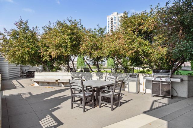 929 Portland Avenue 902, Minneapolis, MN 55404