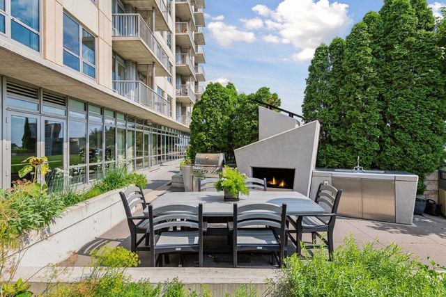 929 Portland Avenue 902, Minneapolis, MN 55404