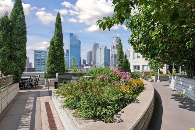 929 Portland Avenue 902, Minneapolis, MN 55404