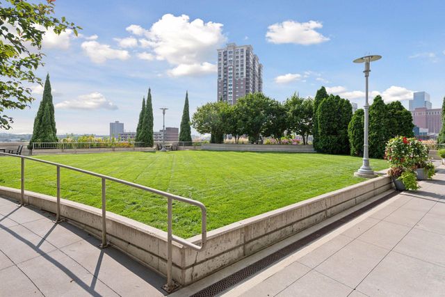 929 Portland Avenue 902, Minneapolis, MN 55404