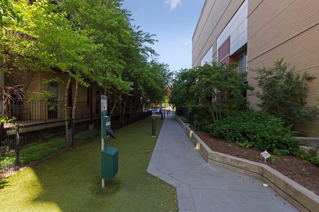 929 Portland Avenue 902, Minneapolis, MN 55404