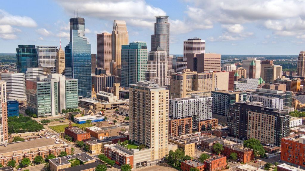 929 Portland Avenue 902, Minneapolis, MN 55404