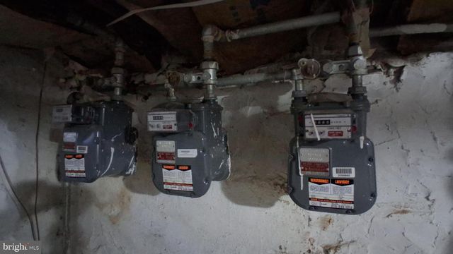 2208 W VENANGO ST, Philadelphia, PA 19140